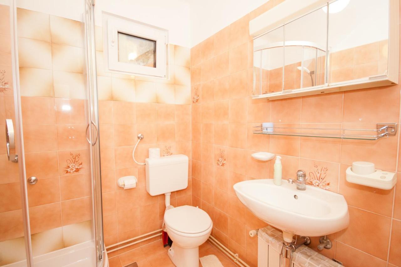 Apartments Katarina Baska  Ngoại thất bức ảnh