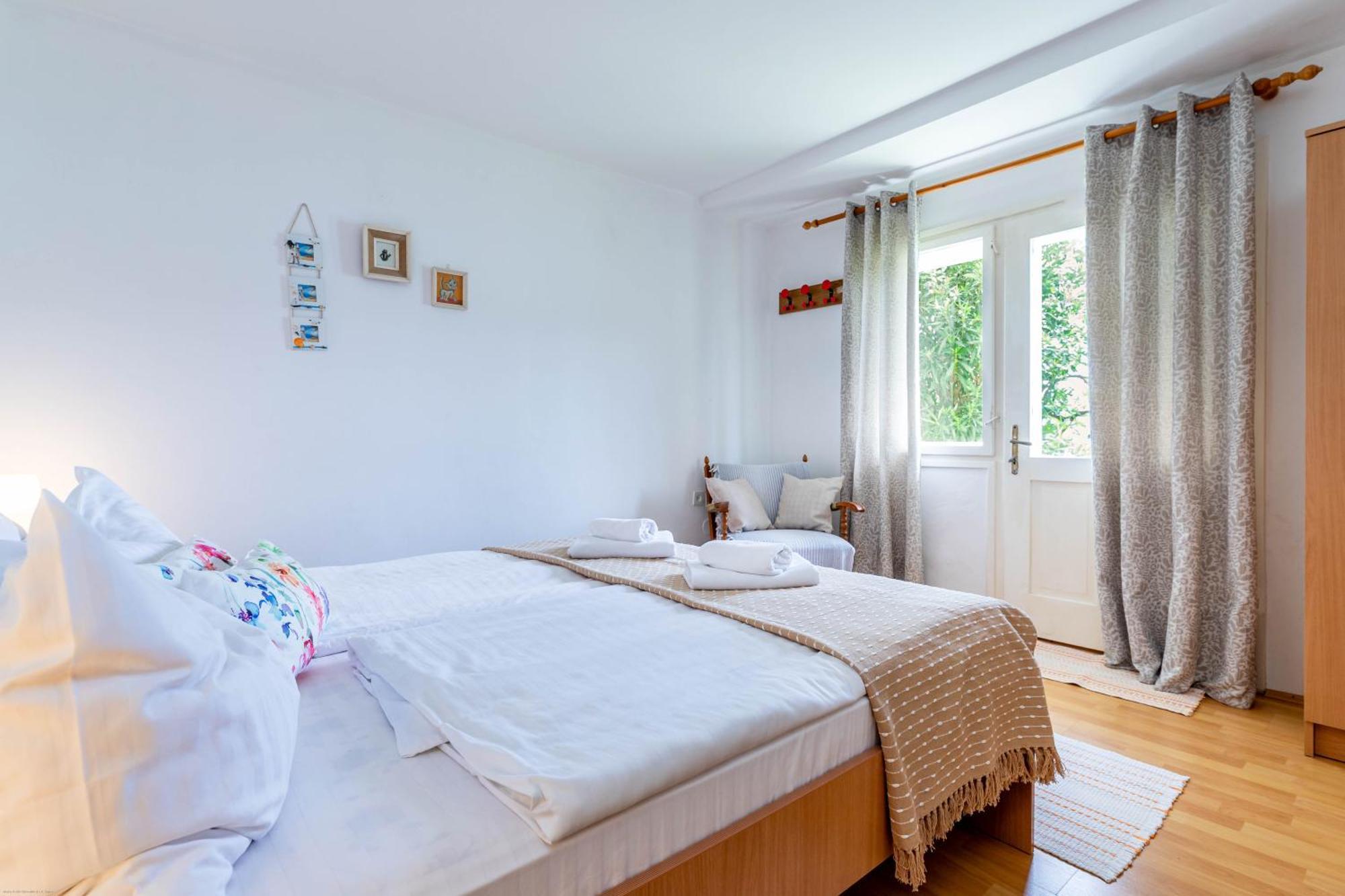 Apartments Katarina Baska  Ngoại thất bức ảnh