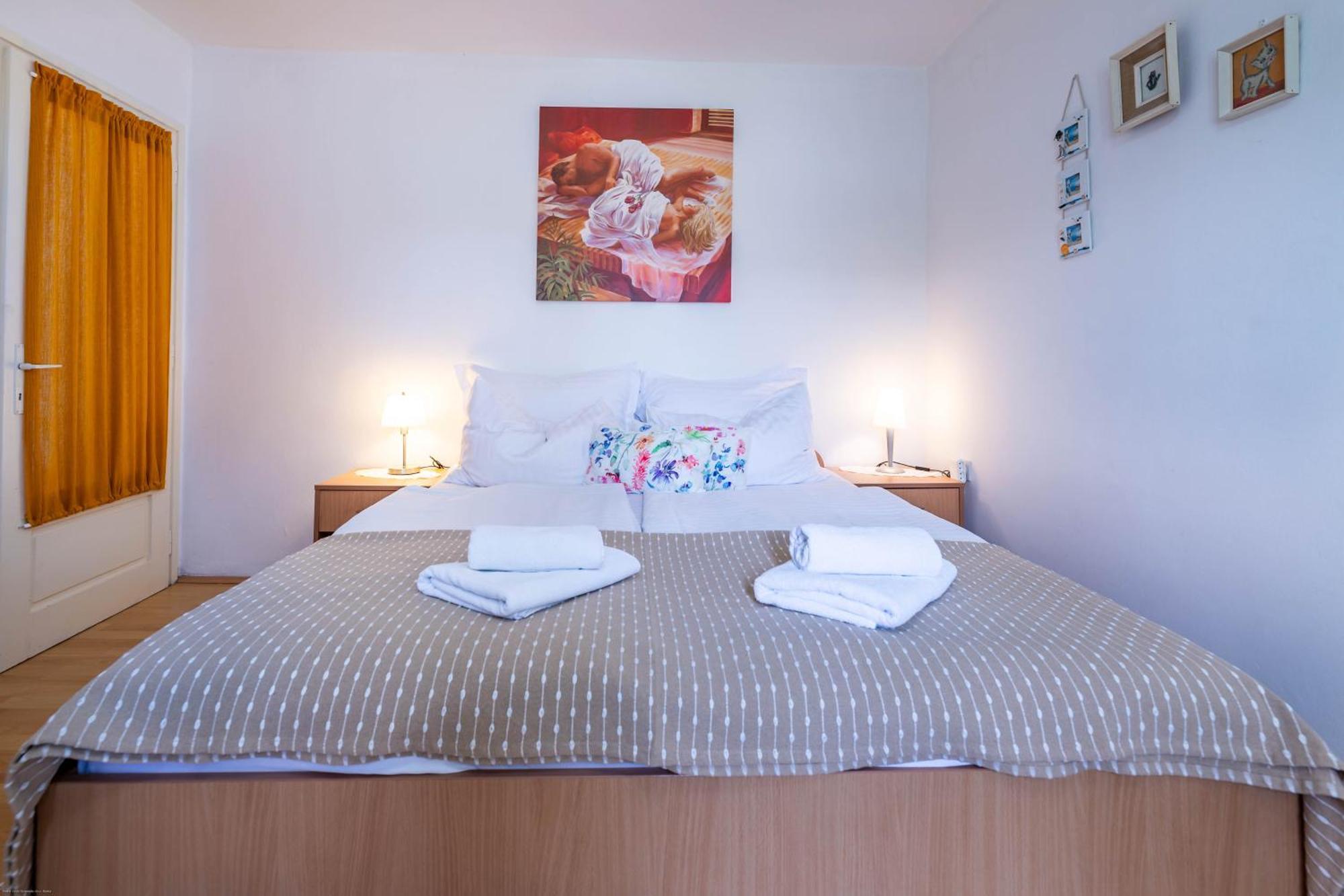 Apartments Katarina Baska  Ngoại thất bức ảnh