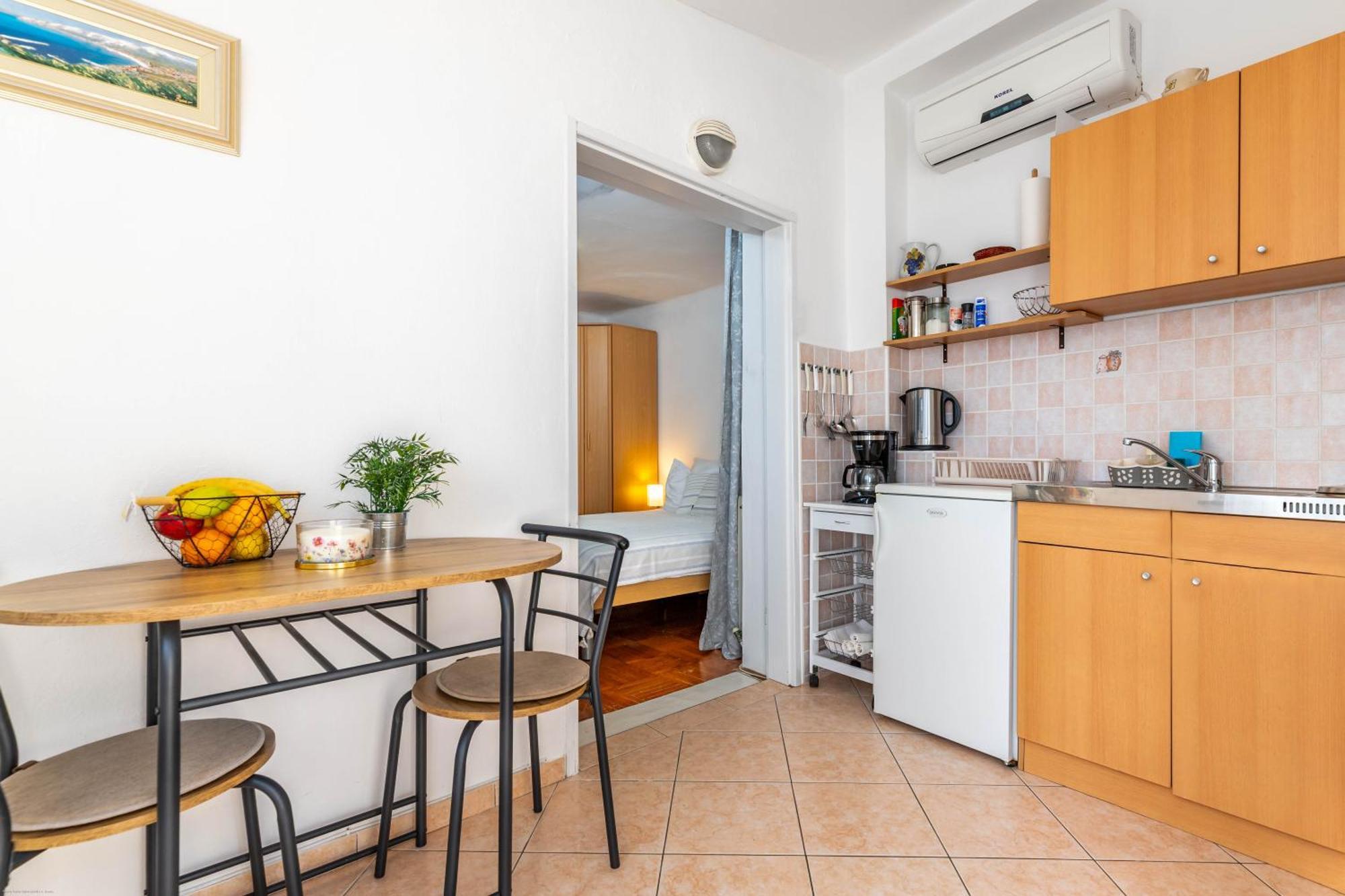 Apartments Katarina Baska  Ngoại thất bức ảnh